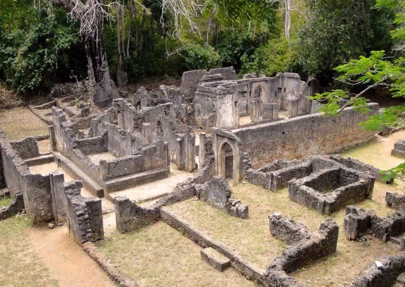 Gede Ruins Tour